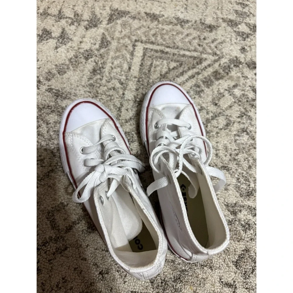 Girls High Top White Platform Converse Shoes Size 2.5